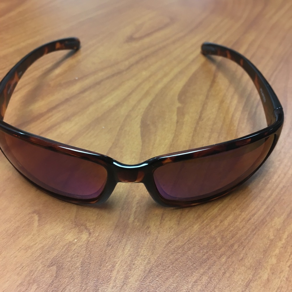 Berkeley Tortoise Sunglasses 🕶 NWT - image 2